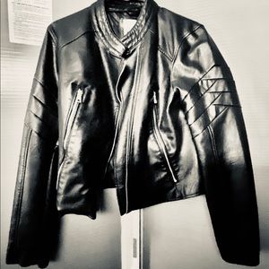 Women’s Levi’s leather jacket